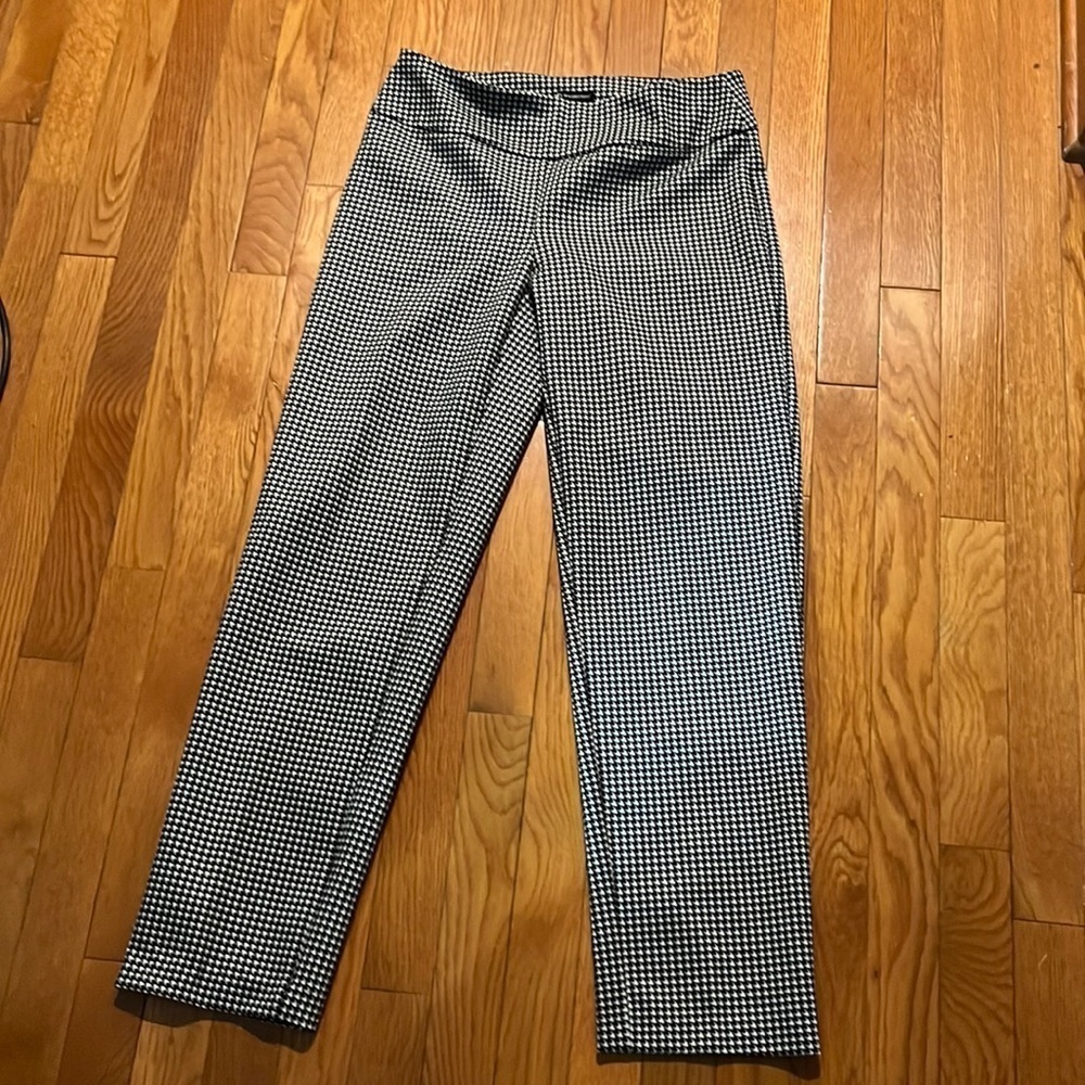 New Directions Black/White Print Pants! LIKE NEW